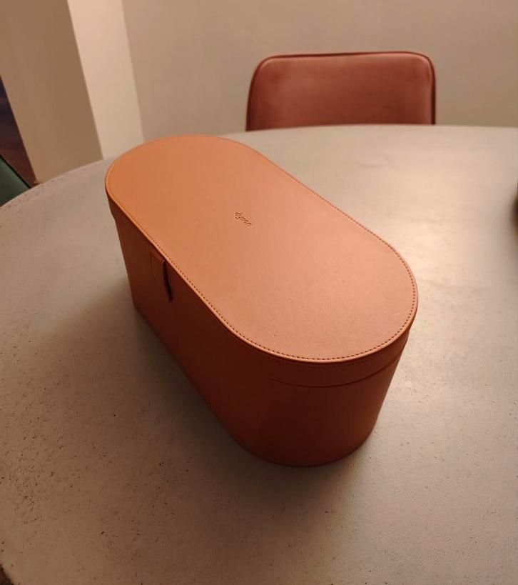 Dyson Airwrap Complete met Opbergcase, Huis en Inrichting, Keuken | Tupperware, Zo goed als nieuw, Overige typen, Bruin, Ophalen of Verzenden