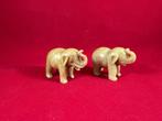 2 Kleine spekstenen olifantjes, Ophalen of Verzenden, Zo goed als nieuw, Dier