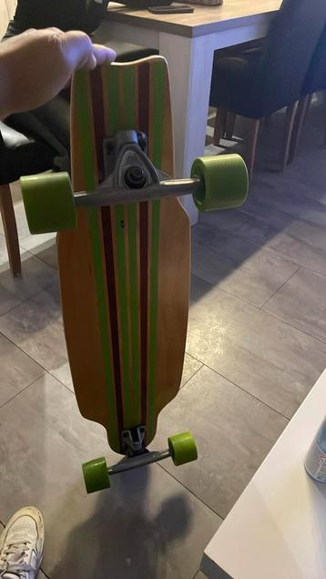 Te koop aangeboden Urban District Longboard beschikbaar voor biedingen