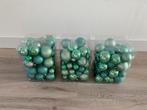 132 kerstballen plastic, Diversen, Kerst, Ophalen, Zo goed als nieuw