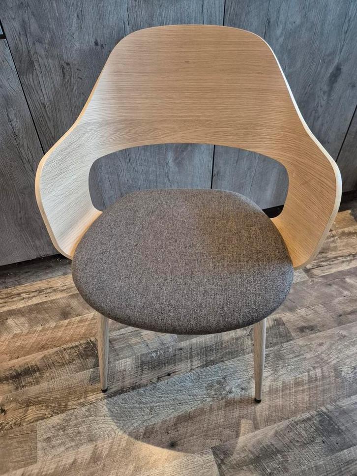 6x Jysk HVIDOVRE Eetkamerstoelen - Bruin en Lichtbruin, Huis en Inrichting, Stoelen, Zo goed als nieuw, Vier, Hout, Stof, Bruin