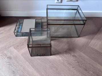 Tafel vitrinekasten Riviera Maison beschikbaar voor biedingen