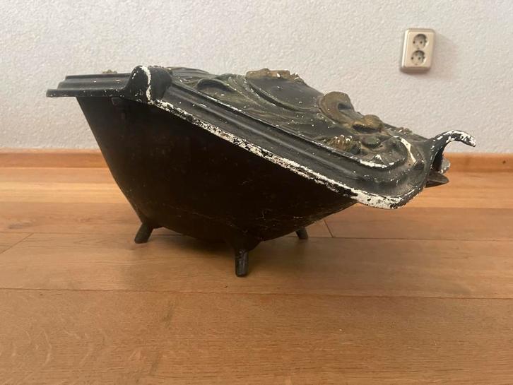 Antieke Gietijzeren Kolenkit - Decoratief Stuk Industrieel, Antiek en Kunst, Antiek | Overige Antiek, Ophalen of Verzenden