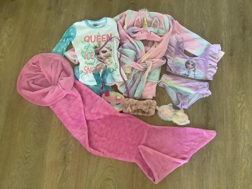 Meiden pakket: badjas/ pyjama/bikini/ zeemeerminnenstaart/ta, Sieraden, Tassen en Uiterlijk, Uiterlijk | Gezichtsverzorging, Zo goed als nieuw