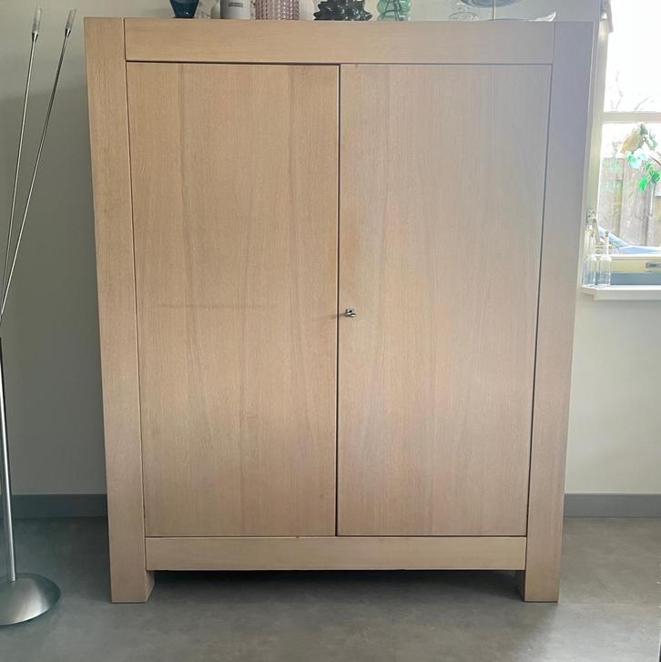 Wit eiken kast, Huis en Inrichting, Kasten | Dressoirs, Gebruikt, 100 tot 150 cm, 50 tot 75 cm, Met deur(en), Met plank(en), Eikenhout