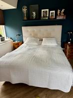 IKEA off white sprei en 2 bijpassende kussens CHCS, Huis en Inrichting, Ophalen of Verzenden, Zo goed als nieuw, Wit, Overige typen