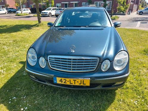 Mercedes-Benz E-Klasse 2.6 E240 Sedan AUT 2003 Zwart, Auto's, Mercedes-Benz, Particulier, E-Klasse, Benzine, E, Sedan, Automaat