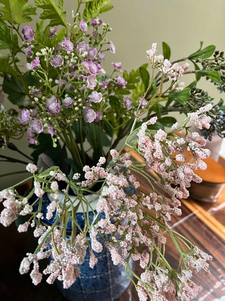 Vazen met kunstbloemen - Prachtige set!, Huis en Inrichting, Woonaccessoires | Vazen, Zo goed als nieuw, Overige kleuren, Minder dan 50 cm