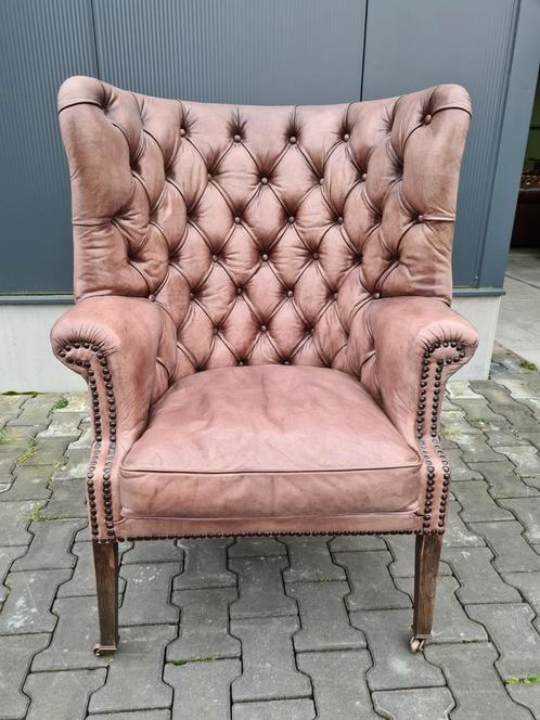 Chesterfield oor fauteuil taupe bruin grijs + BEZORGING, Huis en Inrichting, Fauteuils, Zo goed als nieuw, Leer, 75 tot 100 cm