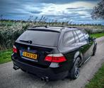 BMW 530i LCI ‘fake-M5’ (uniek) (youngtimer) (2e eigenaar), Achterwielaandrijving, Zwart, USB, 2000 kg