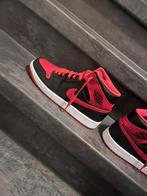 Maat 43 air jordan mids zwart-rood, Ophalen of Verzenden, Nieuw, Nike Air Jordan