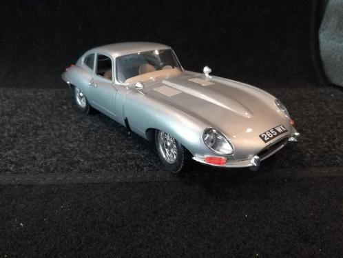 Jaguar E-Type Coupé 1961 - 1:18 - SUMMER DEAL ! Nu -15% !, Hobby en Vrije tijd, Modelauto's | 1:18, Zo goed als nieuw, Auto, Bburago