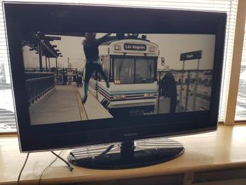 Samsung flatscreen 40" televisie LE40A656A1F beschikbaar voor biedingen
