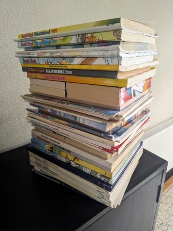 Stapel Donald Duck specials, vakantieboeken en verzameling  beschikbaar voor biedingen
