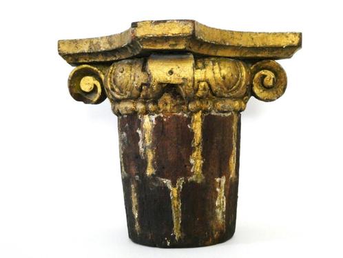 Iconisch kapiteel van een zuil krul voluut versiering consol, Antiek en Kunst, Kunst | Beelden en Houtsnijwerken, Ophalen of Verzenden