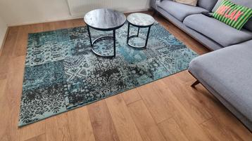 Vloerkleed 160 x 230 beschikbaar voor biedingen