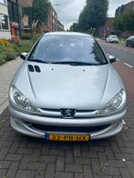 Peugeot 206 1.6 16V Gentry 3D 2004 Grijs, Auto's, Peugeot, Voorwielaandrijving, Euro 5, Zwart, Handgeschakeld