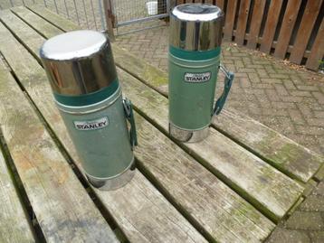 2 Vintage Aladdin Stanley Thermosflessen beschikbaar voor biedingen