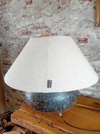 Sobere tafellamp met brynx kap(zand), Huis en Inrichting, Lampen | Tafellampen, Ophalen, Gebruikt, Sober