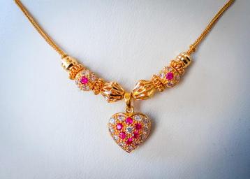 22 karaat gouden dames ketting, bezet met zirkonia's beschikbaar voor biedingen