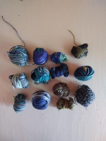 Restjes sokkenwol breien sokken blauw paars bruin  beschikbaar voor biedingen