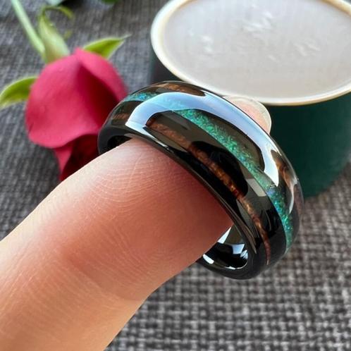Trouwringen wolfraam - Finn - Zwart, hout en groen opaal, Sieraden, Tassen en Uiterlijk, Ringen, Nieuw, Dame of Heer, Overige materialen