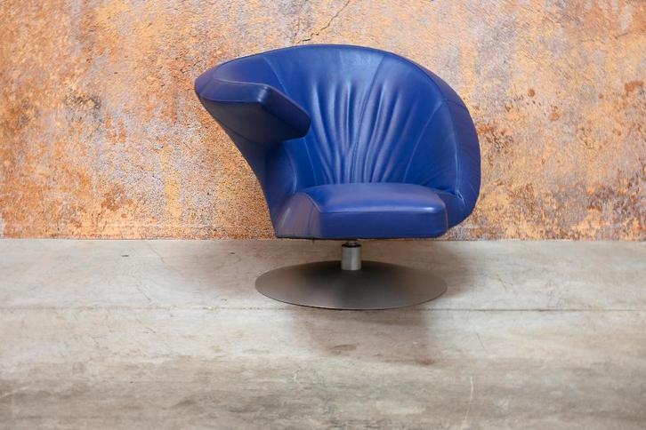 ZGANieuw Leolux Parabolica design fauteuil/chaise longue, Huis en Inrichting, Fauteuils, Zo goed als nieuw, Leer, Metaal, 75 tot 100 cm