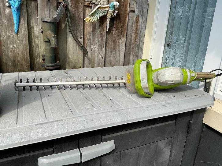 Elektrische kantelbare heggenschaar, Tuin en Terras, Heggenscharen, Gebruikt, Elektrisch, Ophalen