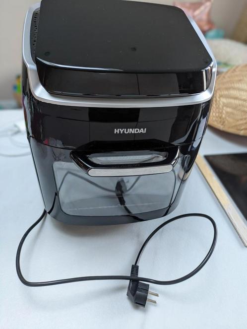Hyundai Airfryer Oven / Hete Luchtfriteuse (niet werkend), Witgoed en Apparatuur, Airfryers, Niet werkend, Airfryer XXL, 1500 gram of meer