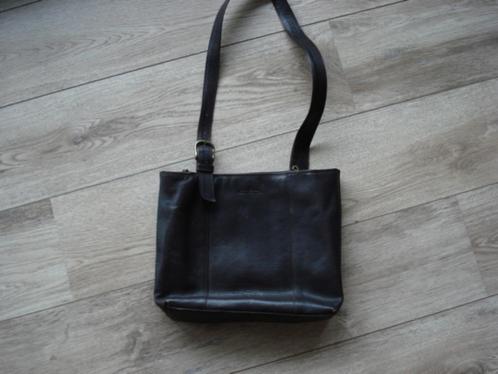 Hele mooie leren tas van COUNTRY LIFE, Sieraden, Tassen en Uiterlijk, Tassen | Damestassen, Zo goed als nieuw, Handtas, Bruin