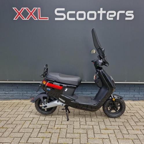 Niu MQI + lite incl gemonteerde opties beugels / windscherm, Fietsen en Brommers, Scooters | Overige merken, Nieuw, Maximaal 45 km/u
