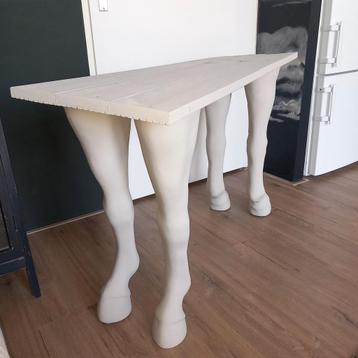 Unieke meubel, tafel poten, design paard  beschikbaar voor biedingen