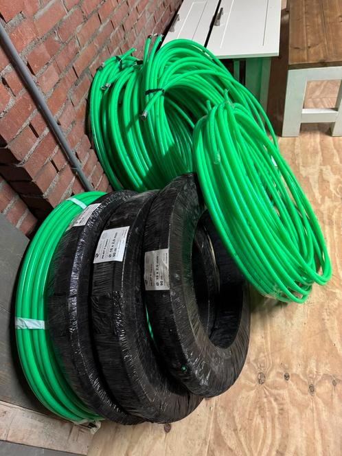 Vloerverwarming buis leiding 16mm 5 laags div lengtes. Nieuw, Doe-het-zelf en Verbouw, Buizen en Afvoer, Zo goed als nieuw, Overige typen