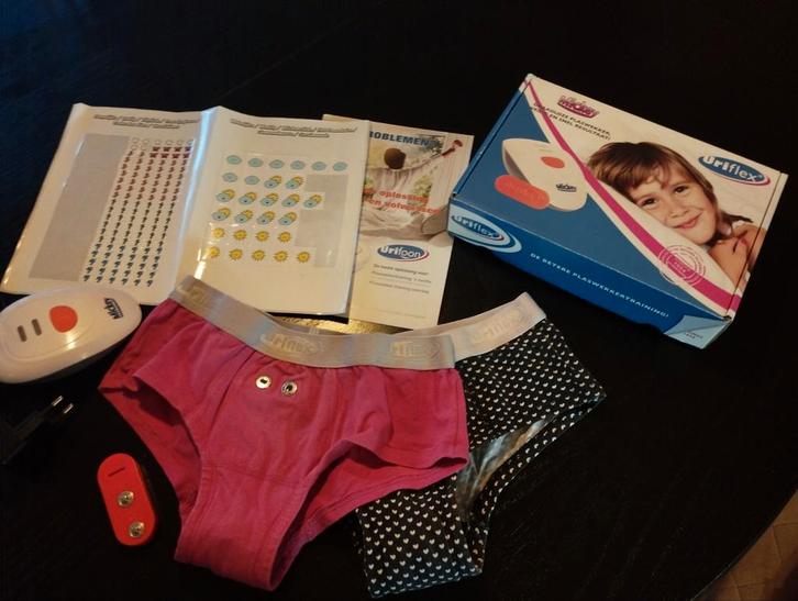 Uriflex Draadloze Plaswekker (meisje maat 140), Kinderen en Baby's, Overige Kinderen en Baby's, Ophalen of Verzenden