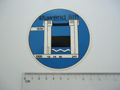 sticker oud Stuwend LITH 1986 retro vintage, Verzamelen, Stickers, Zo goed als nieuw, Bedrijf of Vereniging, Verzenden