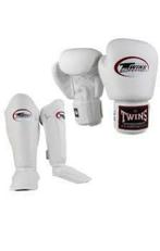 Twins 14oz Handschoenen + Scheenbeschermers Maat M Wit Windy, Ophalen of Verzenden, Nieuw, Overige