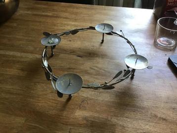 Metalen kandelaar / krans - doorsnee 30cm beschikbaar voor biedingen