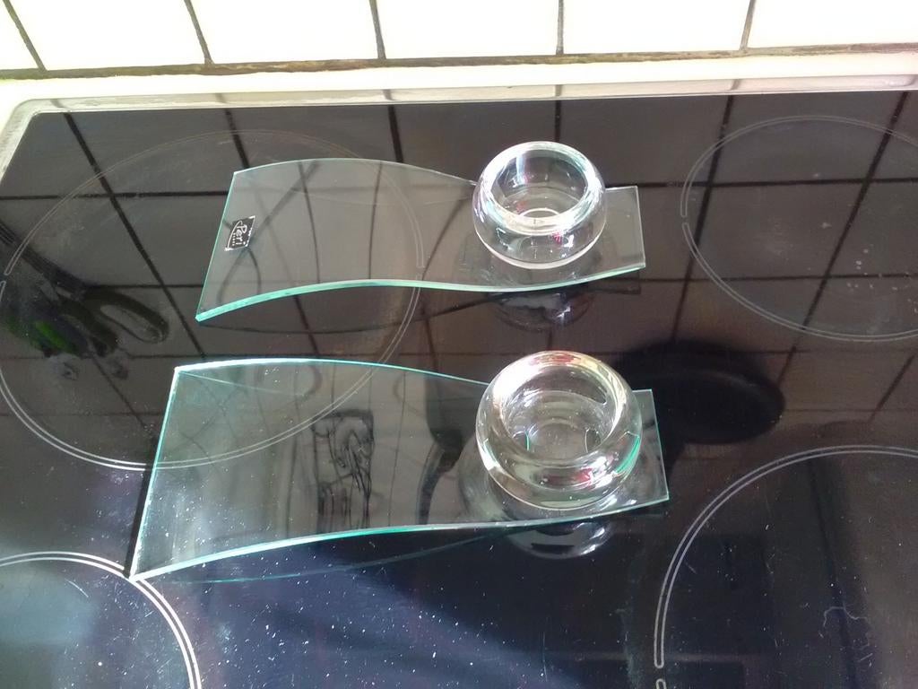 Peri 2 glazen waxinelichtjes  met byzondere uitloop, Ophalen of Verzenden, Overige materialen, Minder dan 25 cm