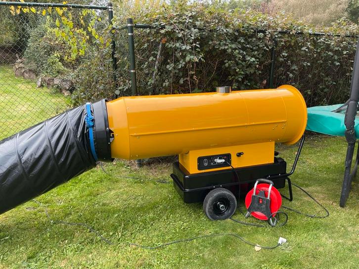 Diesel heater indirect gestookt te koop, Doe-het-zelf en Verbouw, Verwarming en Radiatoren, Zo goed als nieuw, Kachel, 30 tot 80 cm