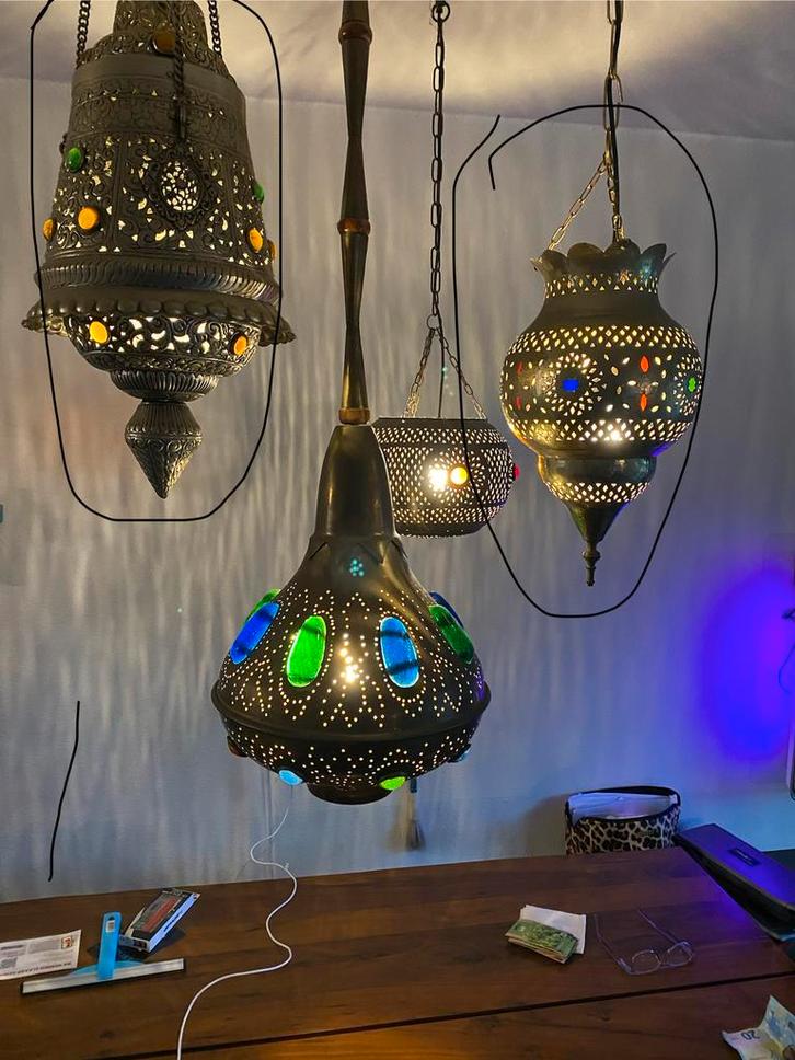 Grote Marokkaanse hanglamp + oosterse lamp — sfeervol, Huis en Inrichting, Lampen | Hanglampen, Zo goed als nieuw, Minder dan 50 cm