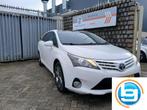 Toyota Avensis Wagon 2.0 D-4D Business Top 5 editie, Voorwielaandrijving, Avensis, 4 cilinders, Wit