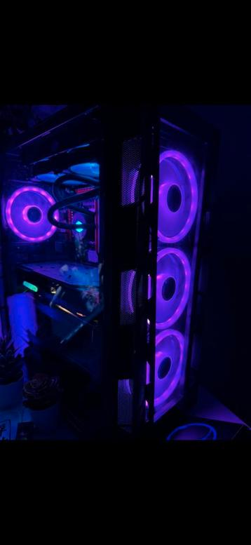 Gaming pc beschikbaar voor biedingen