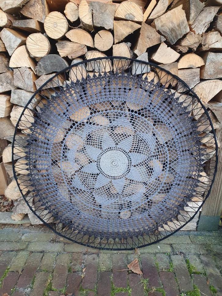 Gehaakte dromenvanger wanddecoratie - Grijs, Huis en Inrichting, Woonaccessoires | Wanddecoraties, Zo goed als nieuw, Ophalen