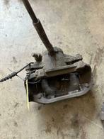 Remklauw rechtsvoor Mercedes E-klasse W211 ('02-'09), Gebruikt, Mercedes-Benz, Ophalen of Verzenden, Mercedes-Benz