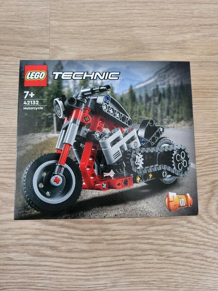 LEGO Technic Motor - 42132 [NEW], Kinderen en Baby's, Speelgoed | Duplo en Lego, Nieuw, Lego, Complete set, Ophalen of Verzenden
