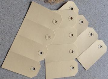 120 Kartonnen Labels voor 5 euro - Prijskaartjes 9,5 x 5 cm. beschikbaar voor biedingen