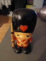 Vintage brittisch guard spaarpot, Ophalen of Verzenden, Zo goed als nieuw, Metaal of Blik, Overige thema's