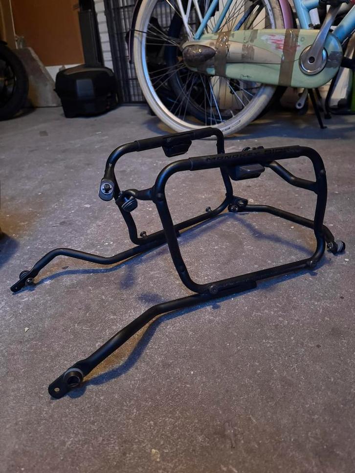 Zijkofferrek Monokey Givi Tracer 700 PLXR2130, Motoren, Accessoires | Koffers en Tassen, Zo goed als nieuw, Ophalen of Verzenden