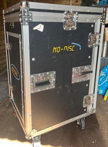 Power Dynamics PD-F16U8 19" Flightcase Rack met zwenkwielen beschikbaar voor biedingen