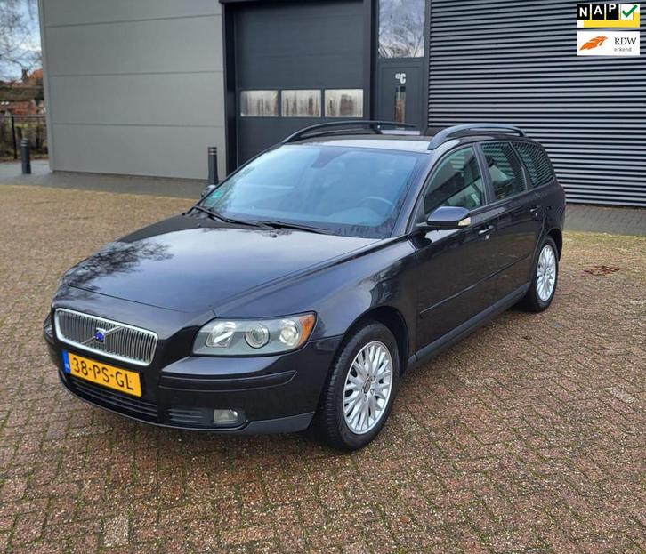 Volvo V50 2.4 Momentum, Clima, CruisC!, Auto's, Volvo, Bedrijf, Te koop, V50, ABS, Airbags, Airconditioning, Alarm, Boordcomputer
